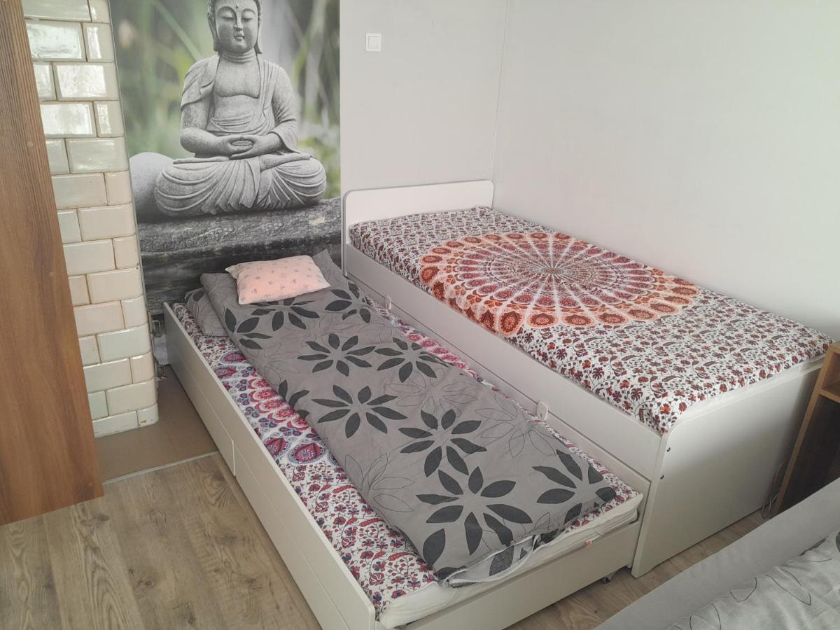 Miodowa Apartment Zwierzyniec Luaran gambar